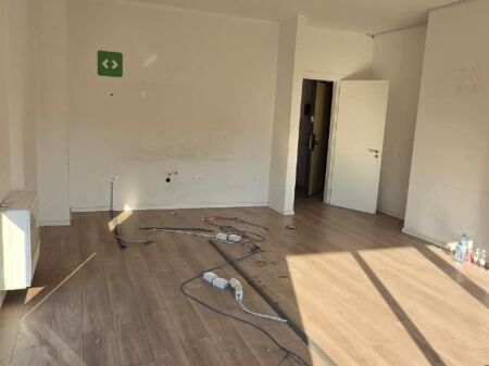 🏢 UFFICIO IN AFFITTO  📍 Centro – Via Mihal Duri