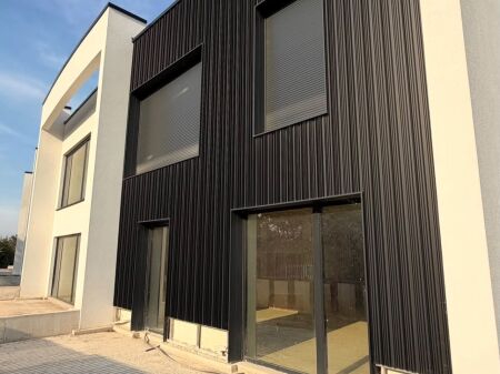Super Appartamento 2+1+2 + Veranda & Cortile presso Diellon Residence