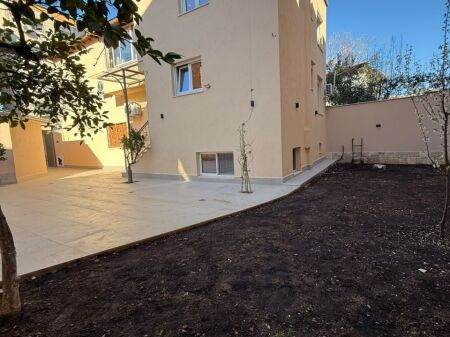 Affitto | Vilë 4 + 1 | 21 Dhjetori | 2100 €/mese