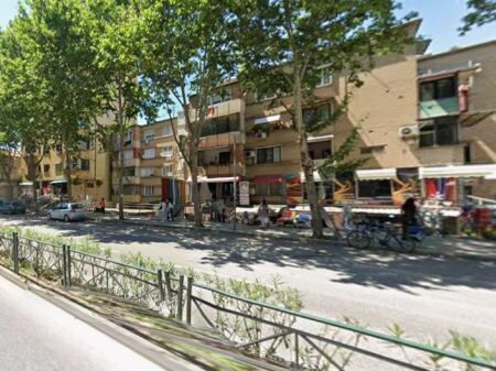 SHITET BIZNES TAPETESH NË RRUGËN FERIT XHAJKO – PËR VILA, SHTËPI & BIZNESE  ID 5566
