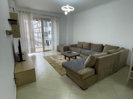 Apartment 2+1+2 + parking space in Don Boskoi 800 thousand lek