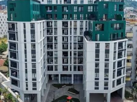Appartamento 2+1+2 con posto auto in affitto come ufficio – Komuna e Parisit