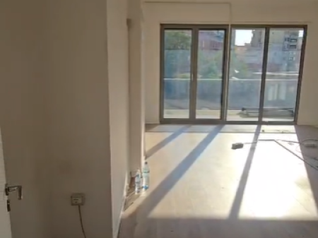 🏢JEPET ME QIRA AMBIENT ZYRE | QENDËR📍Rruga Mihal Duri – Tiranë