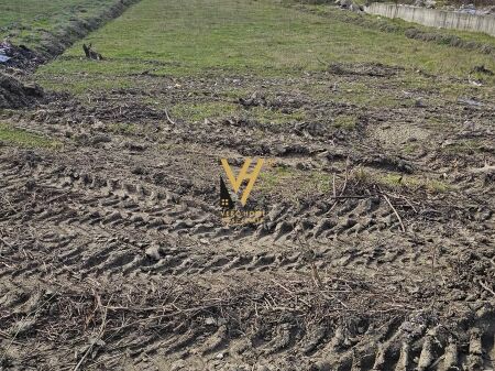 TERRENO 860 M2 IN AFFITTO A RINAS 80.000 LEKE