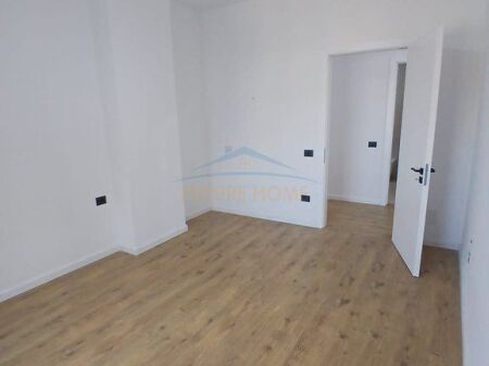 Shitet , Apartament 2+1 , Paskuqan , Tirane