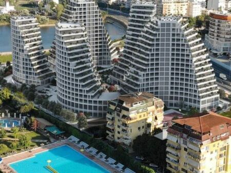 Apartament Luksoz ne shitje te Lake View
