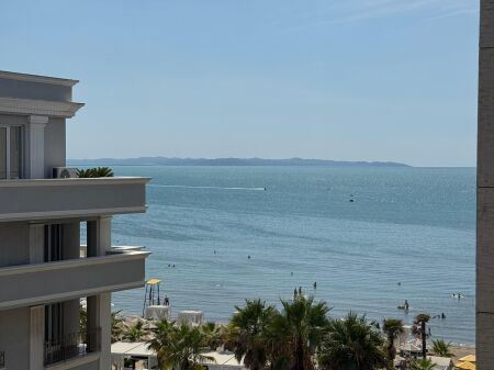 Shitet Apartament 2+1 Plazh Durres Pamje Deti