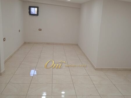 DURRES ROAD SHOP FOR RENT
