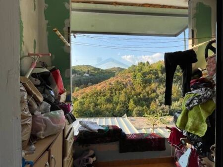 Shitet Apartament 1+1, Rruga e Thesarit, Fresk