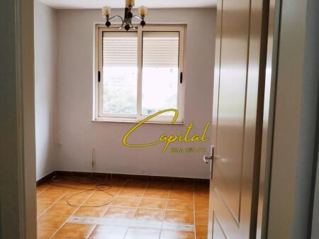 APARTAMENT ME QIRA 1+1 21 DHJETORI 46.000 LEKE