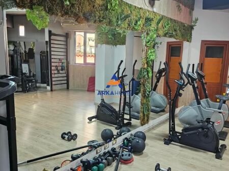 VENDITA AMBIENTE 190 M2 "STRADA ELBASANIT, VICINO A DOWN TOWN" 646.000 EURO