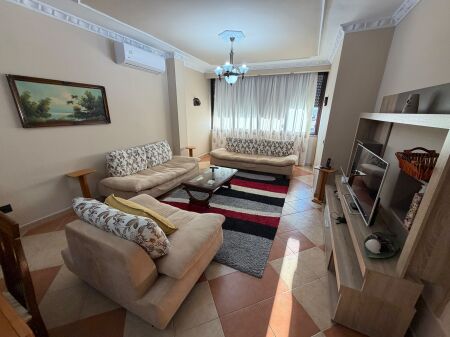  Apartament me qera 3+1 Blloku