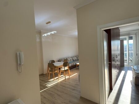 JEPET ME QIRA | APARTAMENT 1+1 – 5 MAJI