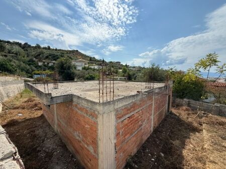Private house for sale in Vlora