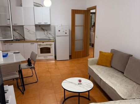 Apartament 1+1 per shitje Astir !