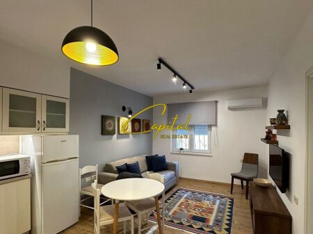 APARTAMENT ME QIRA 1+1 RRUGA E ELBASANIT 65.000 LEKE