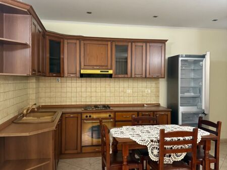 Appartamento 2+1 in affitto a 21 Dhjetori
