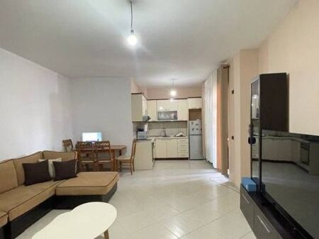 Appartamento 1+1 in vendita ad Astir