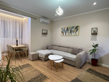 JEPET ME QERA APARTAMENT 1+1 – PËRBALLË DELIORGJIT