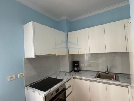 Qera , Apartament 2+1 , Rruga e Barrikadave , Tirane