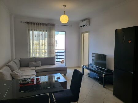 Apartament 2+1 (Rruga "Thoma Koxhaj", Pallatet Çabej), Tiranë