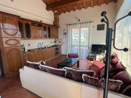 2+1 House for Rent near the Maternity Hospital, Durrës