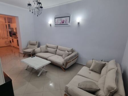 SUPER APARTAMENT ME QIRA NË BLLOK, TEK PALLATET AGIMI ID 5580