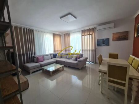 APARTAMENT ME QIRA 2+1+2 KOPSHTI BOTANIK 80.000 LEKE