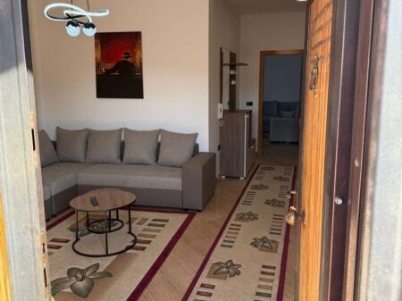 Affittasi piano villa 3+1 4° piano a 5 Maji!