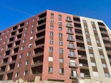 Apartament 2+1+2 në Shitje tek "British Residence" drejt përfundimit, pas Shkollës "Lidhja e Prizrenit" në 📍Paskuqan. 119 mln lekë