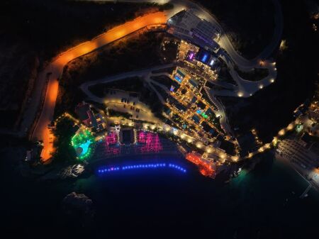 2+1 APARTMENT WITH PARKING FOR SALE IN JALE (SEA VIEW)