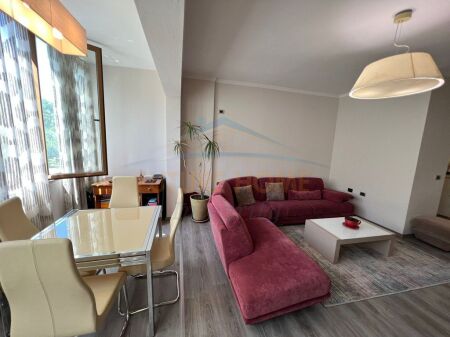 Qera, Apartament 2+1+2, Fresk, Tiranë.