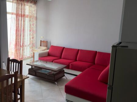 Affittasi 1+1 a Elbasan in via Rinia