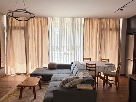 AFFITTASI APPARTAMENTO 2+1+2 CON VISTA MARE, VILA E ZOGUT DURRES !