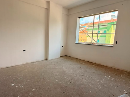 Appartamento 1+1 in vendita in Via Egnatia, Via Don Bosko, Lapraka.