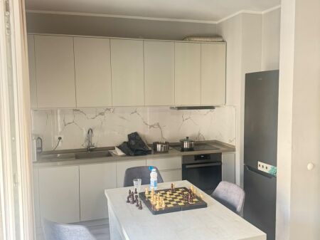 Affitto | Apartament 1 + 1 | Rruga 5 Maji | 600 €/mese