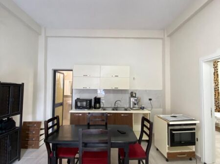Appartamento 1+1  In affitto a 21 Dhjetori  Via Frosina Plaku vicino Hotel Mondial