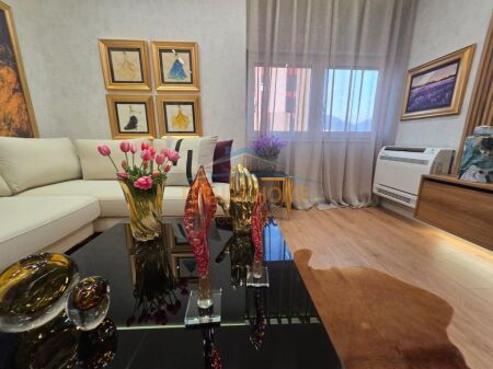 In vendita, appartamento 2+1, Zogu i Zi, Tirana. AREA74171