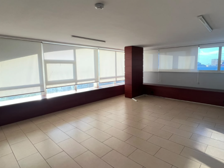 Office for rent at Kavaja Street, 21 Dhjetori.