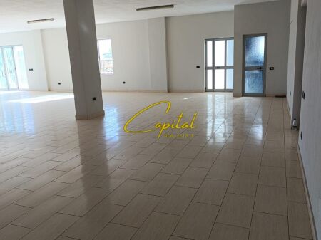 BUSINESS PREMISES FOR RENT 230 M2 MEZEZ 60,000 LEKE