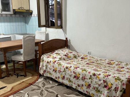 Studio apartment for rent – Jordan Misja Street, near the Prison 313 !