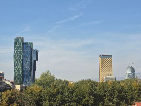 UFFICIO PREMIUM IN AFFITTO | BLLOK TIRANA