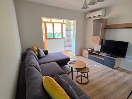 Apartment 1+1 for rent at the building with arrow 50,000 lek