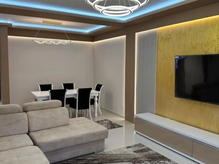Appartamento In Affitto 3+1+3 Presso Residenza Kodra e Diellit (ID B230225) Tirana