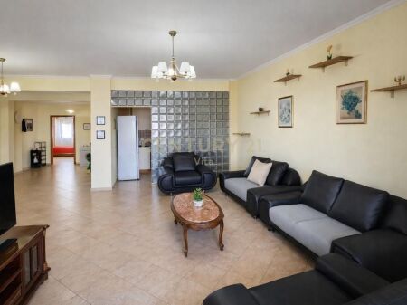 APARTMENT 3+1+ PARKING SPACE FOR RENT IN THE CENTER OF DURRES WITH PANORAMIC VIEW OF THE SEA AND THE PORT !