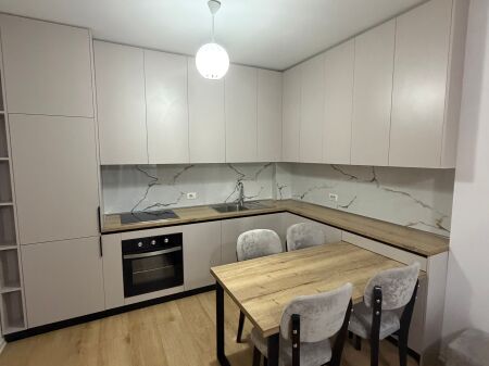 Apartament per qira 2+1 tek Astiri prane Viles L, Cmimi 60,000 Leke