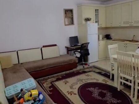 2+1, 4° piano con ascensore, 5 maggio, 600 mila lek