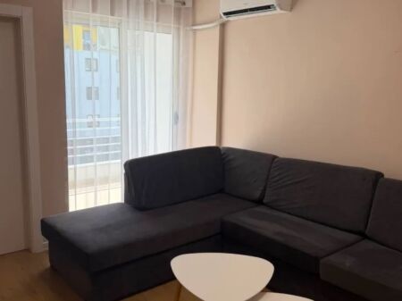 Jepet me qera apartamenti 2+1