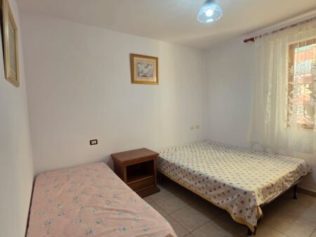 Rr Siri Kodra, jepet me qira apartament 1+1! 55.000 Leke
