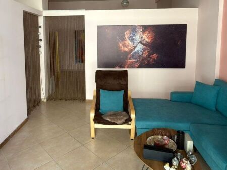  BUSINESS PREMISES FOR RENT